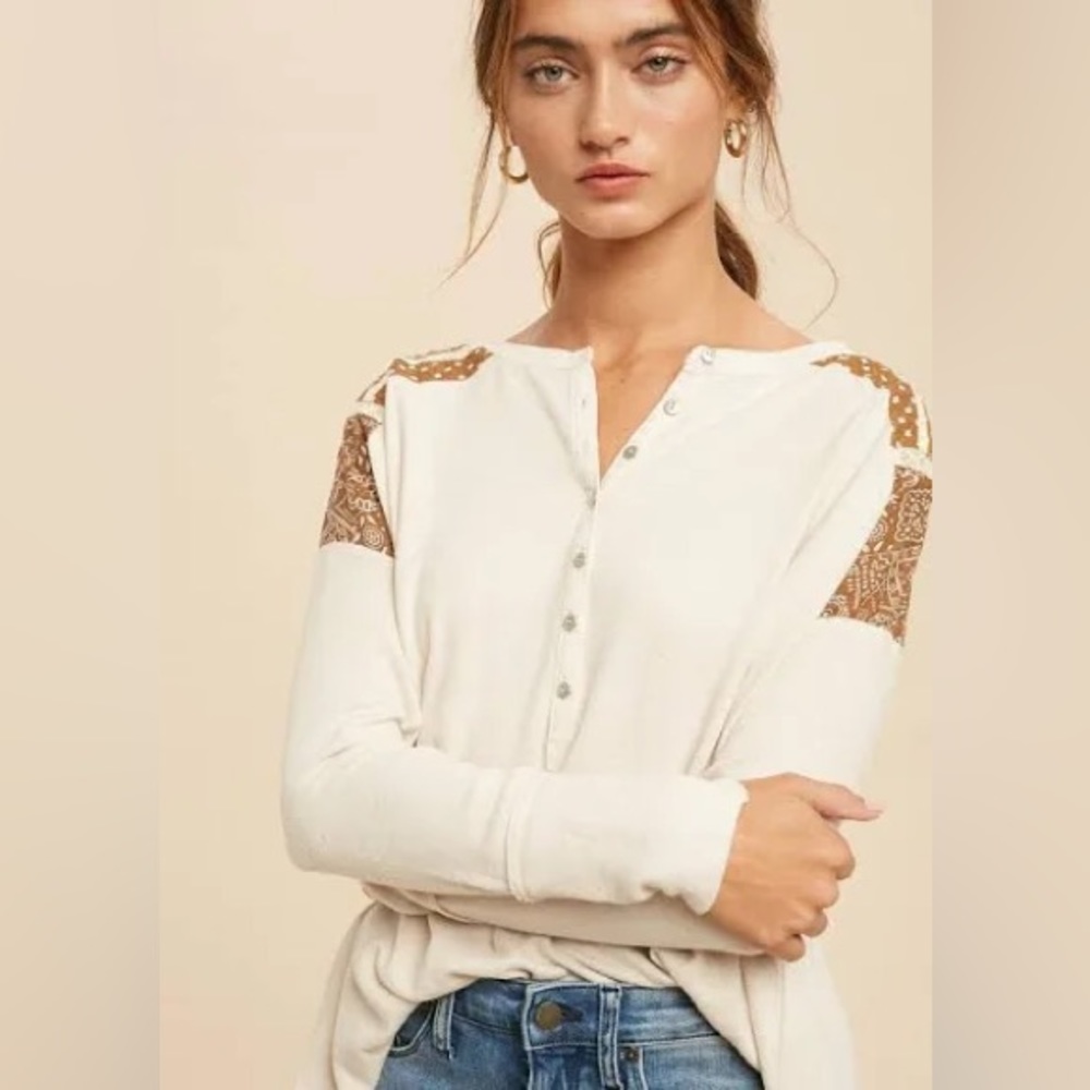Vici Lolita Contrast Henley Top Large NWT